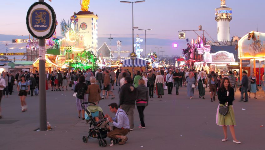 Oktoberfest Promenade München